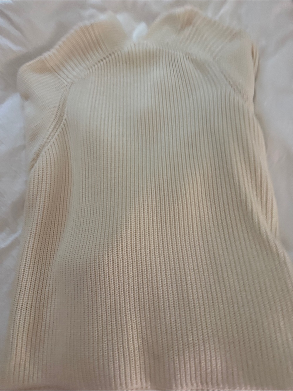 H&M Cream Ribbed V-Neck Sweater - Picture 2 of 2